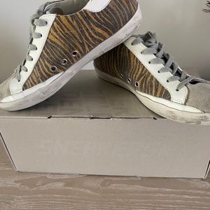 Golden Goose Superstar size 38
